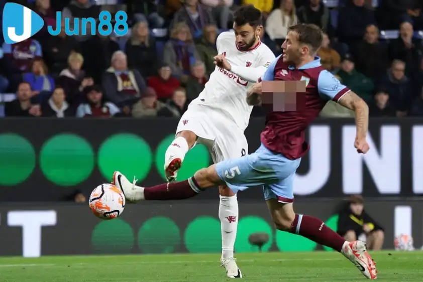 Mu liệu có thể đứng dậy ở vòng 3 khi tiếp đón Burnley. (Ảnh: Internet)