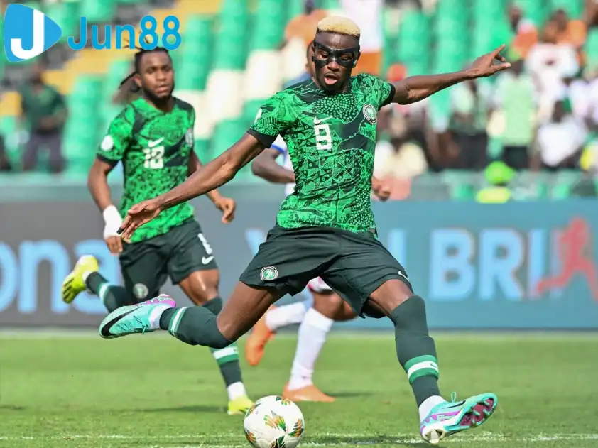 Thiếu vắng những trụ cột như Victor Osimhen khiến Nigeria đang chơi bết bát ở Cúp Châu Phi lần này. (Ảnh: Internet)