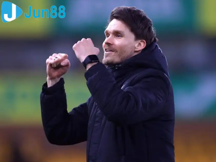 Thử thách sẽ ngay lập tức đến với Danny Rohl khi Rangers phải chạm trán Brann ở lượt trận thứ ba tại Europa League (Ảnh: Goal)