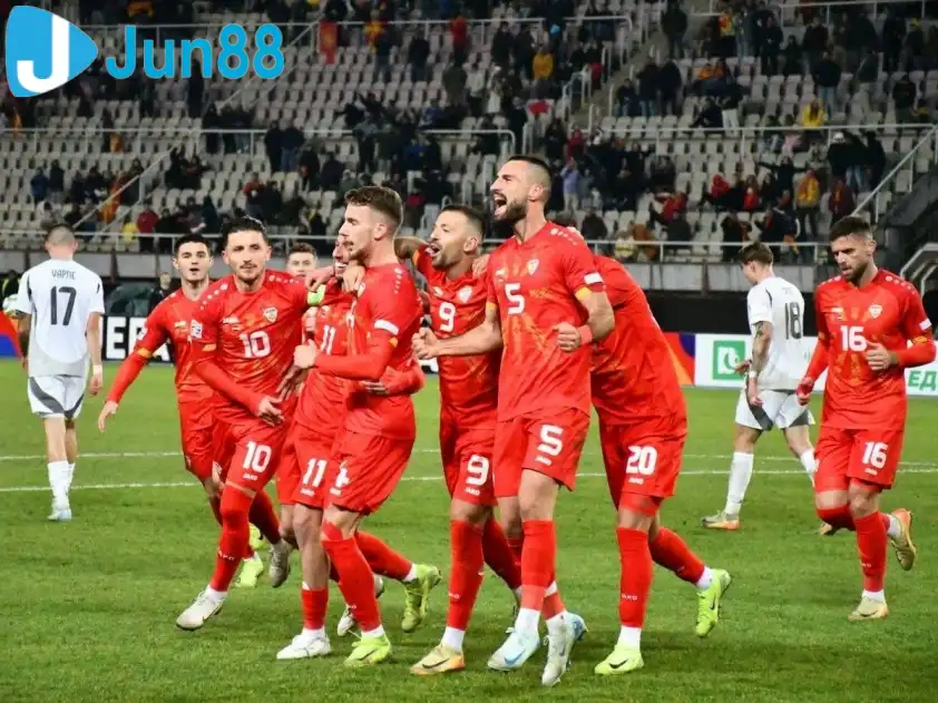 Bắc Macedonia quyết tâm giành trọn 3 điểm trước Kazakhstan để củng cố ngôi đầu bảng J (Ảnh: Goal)