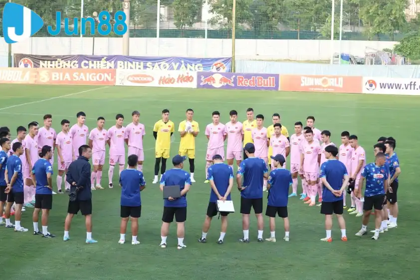 ĐT Việt Nam đang tràn đầy khí thế trước trận đấu gặp Nepal.