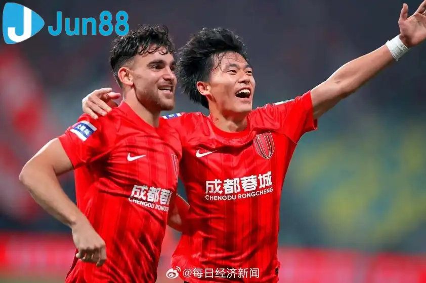 Chengdu Rongcheng được đánh giá cao hơn trong trận đấu này